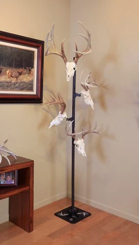 SKULL HOOKER TROPHY TREE W/ 5 - BRACKETS CUSTOMIZABLE DISPLAY