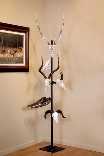 SKULL HOOKER TROPHY TREE W/ 5 - BRACKETS CUSTOMIZABLE DISPLAY - Image 4